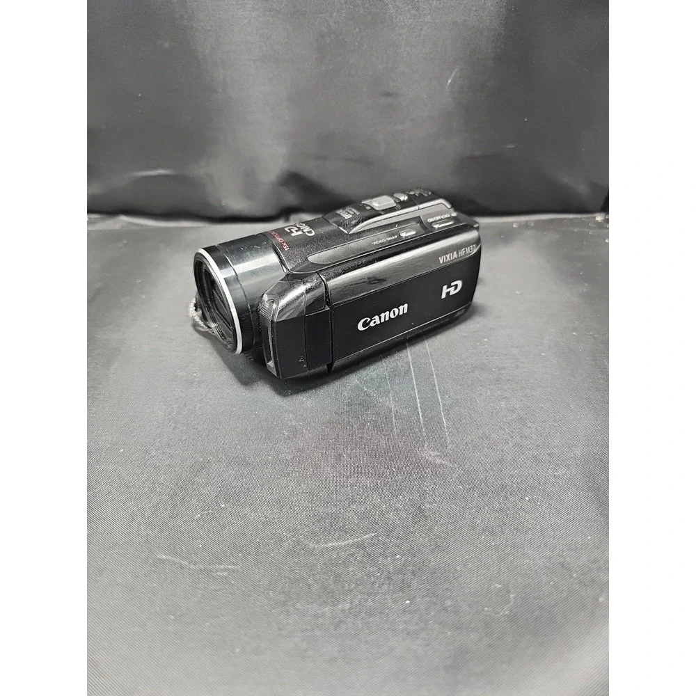 Canon VIXIA HF M30 Full HD 1080p AVCHD canon Video Camcorder